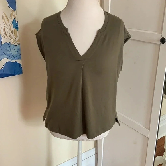 Lou & Grey T-Shirt - Picture 2 of 6